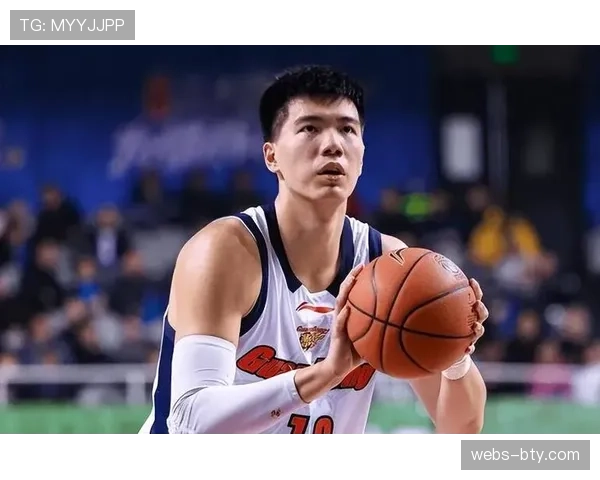 焦泊乔加盟广东宏远 陈国豪彰华非转投广州龙狮